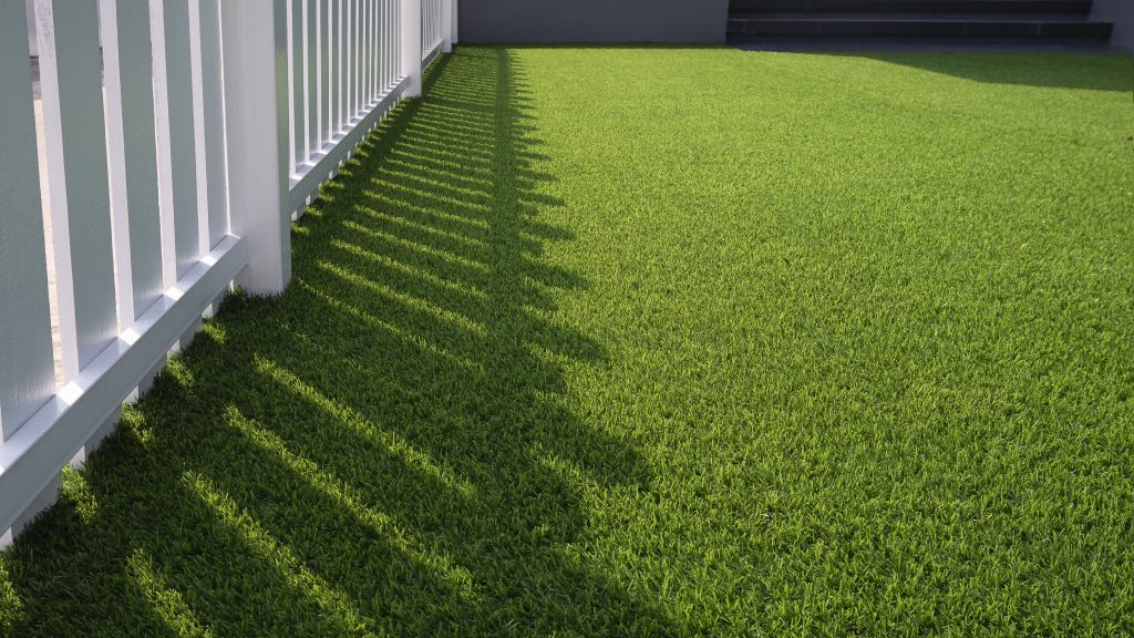 Synthetic Grass Tennis Court Cleaning in Sydney